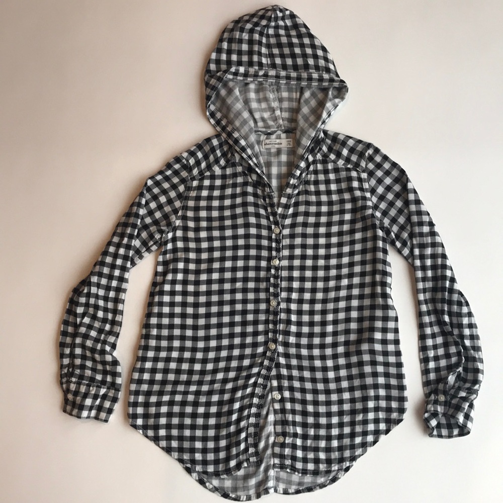 EUC Girls Abercrombie Kids hooded shirt